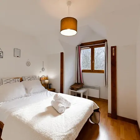 The Fee Close To The Golf Course And 5 Minutes From The *